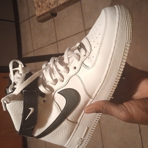 Nike Air Force 1 high tops - Picture 6 of 9